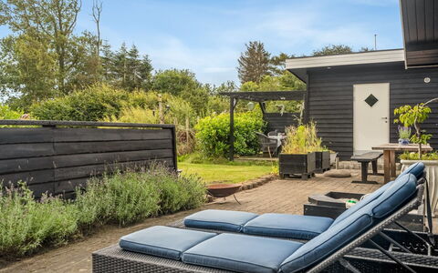 Diderik - 20M to the Fjord: Cottage, Backyard, Yard, Garden Buildings, Shed, Siding, Outdoor Furniture, Log Cabin, Outdoor Structure, Shack