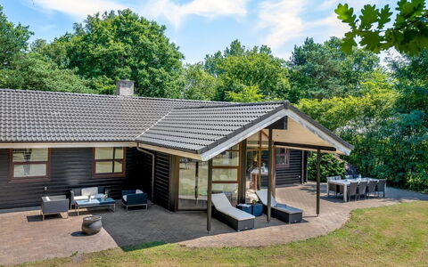 Lillebror - 12Km from the Sea: Wood, Plant Community, Land Lot, Shade, Natural Material, Garden Buildings, Shed, Outdoor Structure, Log Cabin