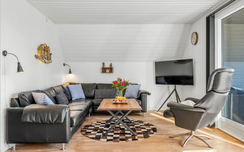 Hannele - 10Km from the Sea: Furniture, Couch, Interior Design, Flooring, Wood, Living Room, Ceiling, Floor, Home, Lighting