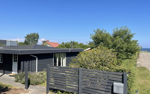 Sampsa - 75M from the Sea: Thatching, Cottage, House, Roof, Home, Farmhouse, Hut, Estate, Village