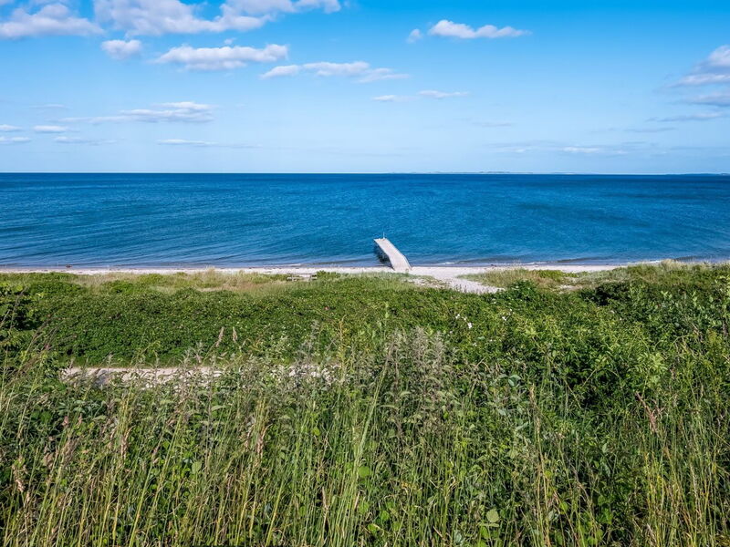 Sampsa - 75M from the Sea
