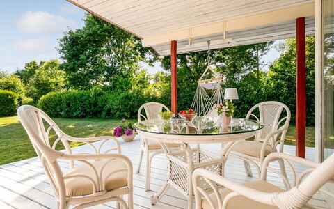 Viktoria - 500M from the Sea: Grass, Grassland, Land Lot, Cottage, Rural Area, Meadow, Garden Buildings, Garden, Shed