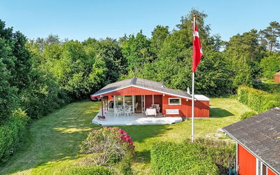 Viktoria - 500M from the Sea