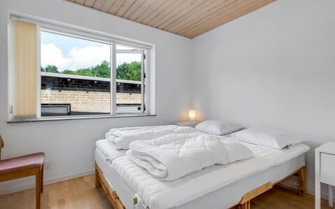 Jonce - 800M from the Sea: Wood, Bedroom, Bed, Interior Design, Ceiling, Floor, Flooring, Bedding, Bed Frame, Room