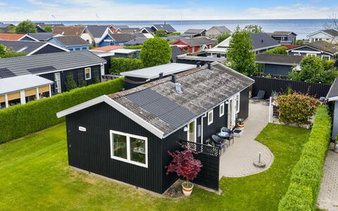 Daya - 75M from the Sea: Cottage, Backyard, Yard, Garden Buildings, Shed, Siding, Outdoor Furniture, Log Cabin, Outdoor Structure, Shack