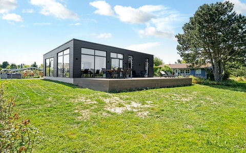 Milena - 1.5Km from the Sea: Building, House, Residential Area, Home, Shrub, Roof, Cottage, Estate, Garden