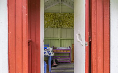 Tervapääsky: Wood, Cottage, House, Home, Door, Hardwood, Garden Buildings, Wood Stain, Log Cabin, Plank