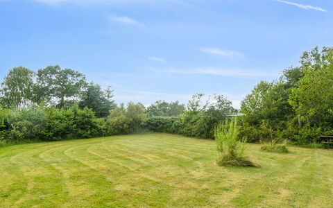 Bruno - 400M from the Sea: Grass, Grassland, Land Lot, Cottage, Rural Area, Meadow, Garden Buildings, Garden, Shed