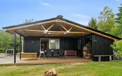 Bruno - 400M from the Sea