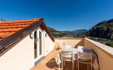 Entre Collines et Mar: Mountain Range, Balcony, Ridge, Mountain Village, Alps