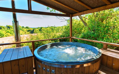 Scotney Luxury Dome