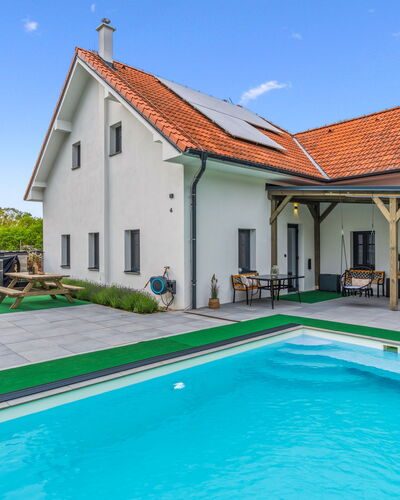 Party & Friends & Pool Villa: Swimming Pool, House, Leisure, Cottage, Eco Hotel, Estate, Outdoor Furniture, Resort, Farmhouse