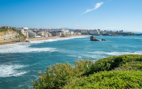 Sofitel Miramar: Blue, Water, Body Of Water, Coast, Coastal And Oceanic Landforms, Sea, Summer, Horizon, Rock, Ocean