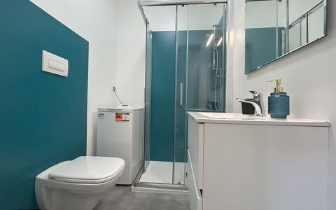 Case Martorelli - Belvedere Marittimo: Flooring, Floor, Interior Design, Plumbing Fixture, Bathroom, Plumbing, Sink, Bathroom Cabinet, Toilet, Tap