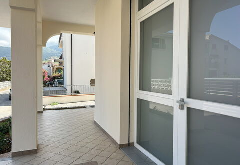 Case Martorelli - Belvedere Marittimo: Floor, Apartment, Balcony, Glass, Handrail, Daylighting, Home Door, Aluminium