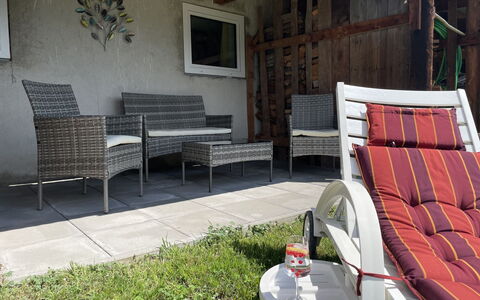 Panoramaperle: Furniture, Outdoor Furniture, Chair, Table, Outdoor Table, Coffee Table, Garden, Backyard, Shade, Patio