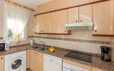 Accommodation:&nbsp;Eurosol 816.2