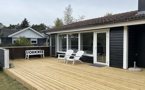 Marja - 350M from the Sea: Grass, Grassland, Land Lot, Cottage, Rural Area, Meadow, Garden Buildings, Garden, Shed