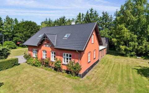 Marit - 1.5Km from the Sea: Roof, Home, Door, Cottage, Shade, Siding, Yard, Estate, Backyard