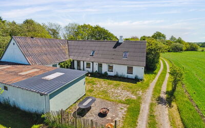 Aarni - 6.5Km from the Sea