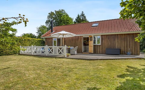 Elviira - 200M from the Sea: Home, Cottage, Porch, Siding, Farmhouse, Outdoor Structure