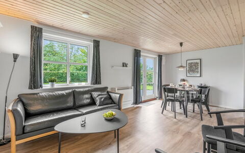 Roland - 200M to the Fjord: Apartment, Condominium, Estate, Balcony, Villa, Hotel