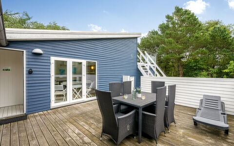 Sami - 600M to the Fjord: House, Roof, Home, Cottage, Shed, Garden Buildings, Siding, Yard, Log Cabin, Hut
