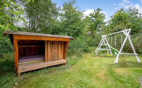 Sami - 600M to the Fjord: House, Roof, Home, Cottage, Shed, Garden Buildings, Siding, Yard, Log Cabin, Hut