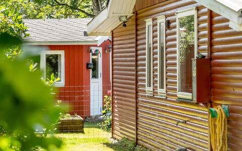 Sallie - 500M to the Fjord: Building, Siding, Wood, House, Window, Home, Cottage, Door, Roof, Shrub