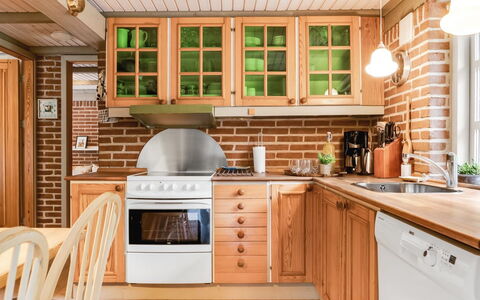 Hilaria - 2.1Km from the Sea: Kitchen, Furniture, Countertop, Cabinetry, Wood, Interior Design, Kitchen Appliance, Major Appliance, Flooring, Drawer