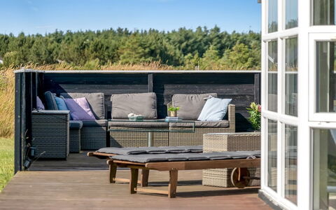 Vaula - 800M from the Sea: Interior Design, Ceiling, Apartment, Flooring, Furniture, Floor, Room, Lighting, Home, Couch