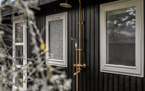 Talvikki - 1.2Km from the Sea: Wood, Home, Porch, Deck, Hardwood, Roof, Wood Stain, Wood Flooring, Eco Hotel
