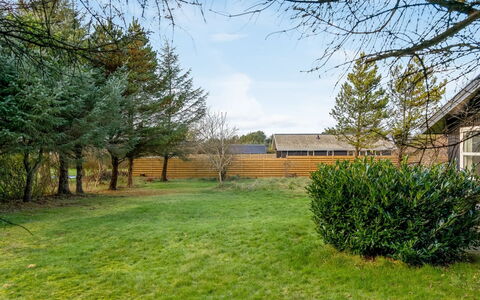 Talvikki - 1.2Km from the Sea: Wood, Home, Porch, Deck, Hardwood, Roof, Wood Stain, Wood Flooring, Eco Hotel