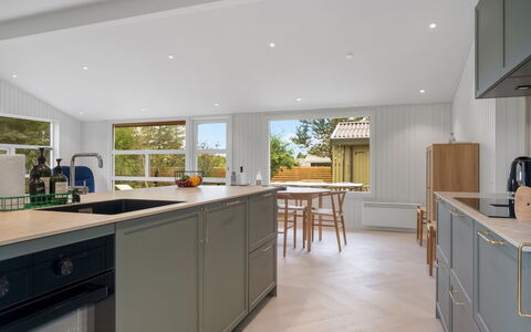 Talvikki - 1.2Km from the Sea: Wood, Home, Porch, Deck, Hardwood, Roof, Wood Stain, Wood Flooring, Eco Hotel
