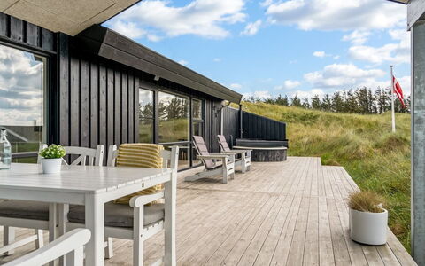 Jannus - 600M from the Sea: Wood, Furniture, Apartment, Room, Ceiling, Wood Stain, Chair, Hardwood, Varnish, Lumber