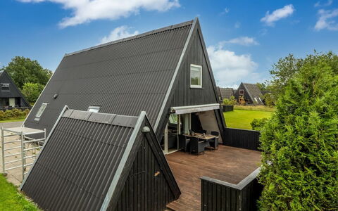 Ernstine: Cottage, Backyard, Yard, Garden Buildings, Shed, Siding, Outdoor Furniture, Log Cabin, Outdoor Structure, Shack