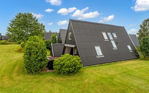 Ernstine: Cottage, Backyard, Yard, Garden Buildings, Shed, Siding, Outdoor Furniture, Log Cabin, Outdoor Structure, Shack
