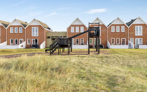 Steffan - 2.3Km from the Sea: Cottage, Backyard, Yard, Garden Buildings, Shed, Siding, Outdoor Furniture, Log Cabin, Outdoor Structure, Shack