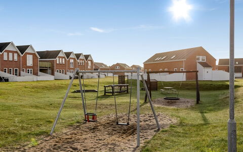 Steffan - 2.3Km from the Sea: Cottage, Backyard, Yard, Garden Buildings, Shed, Siding, Outdoor Furniture, Log Cabin, Outdoor Structure, Shack