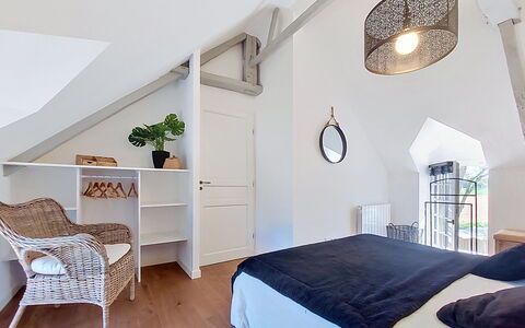 Le Petit Papeu: Furniture, Interior Design, Bed, Bedroom, Ceiling, Wood, Flooring, Floor, Room, Bedding