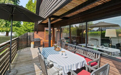 Hildegunda - 280M from the Sea: Apartment, Condominium, Estate, Balcony, Villa, Hotel