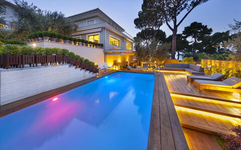 Villantonella: Swimming Pool, Resort, Residential Area, Home, Estate, Eco Hotel, Composite Material, Thermae, Villa, Mansion