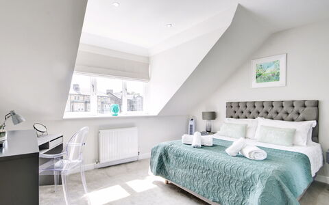 Harrogate 608: Furniture, Bed, Interior Design, Bedroom, Linens, Ceiling, Bedding, Bed Sheet, Floor, Flooring