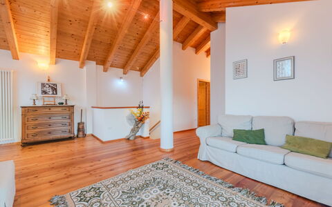 Accommodation:&nbsp;La Casa dei Noci 104.3