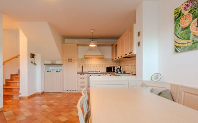 Accommodation:&nbsp;Picchio Autunno 104.2