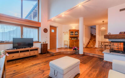 Accommodation:&nbsp;La Casa dei Noci 104.3