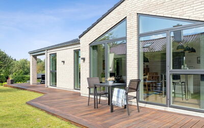Troels - 945M from the Sea
