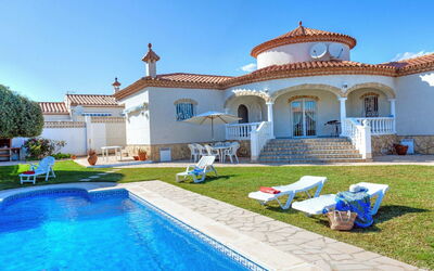 Villa Mys - Miami Platja, Catalonia, Spain