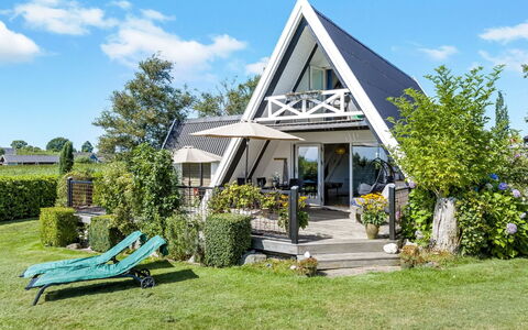 Murtuz - 50M from the Sea: Cottage, Backyard, Yard, Garden Buildings, Shed, Siding, Outdoor Furniture, Log Cabin, Outdoor Structure, Shack