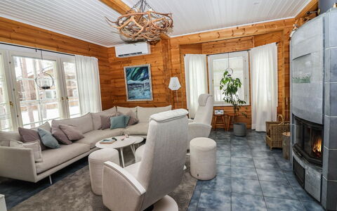 Villa Kätkänkierros: Waterway, Bank, Watercourse, Lake, Cottage, Forest, Channel, Reservoir, Log Cabin